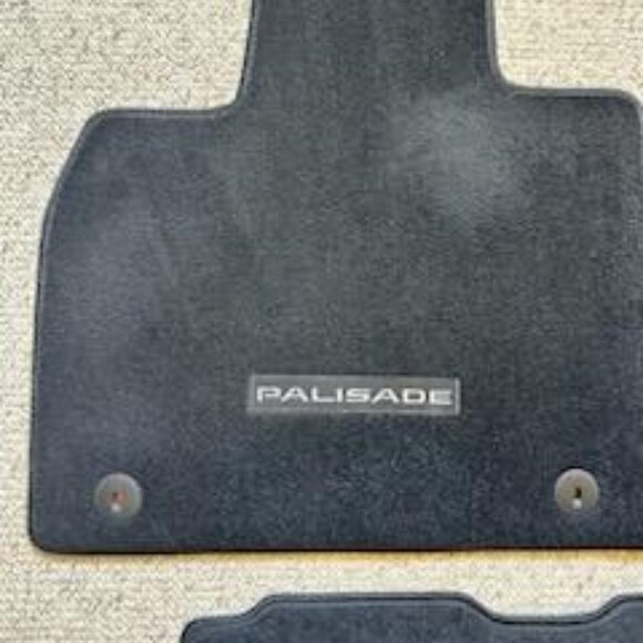 2020 Hyundai Palisade SEL Floor Mat Set - Picture 3 of 7